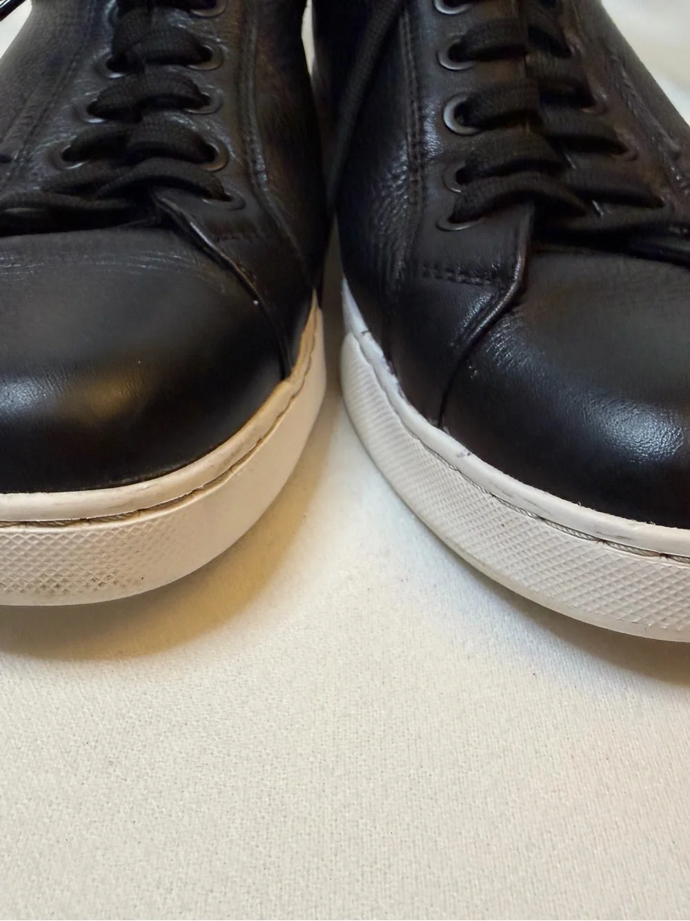 Kenneth Cole Men's Sz 9.5 Black Pebbled Leather Low Top Casual Cupsole Sneakers